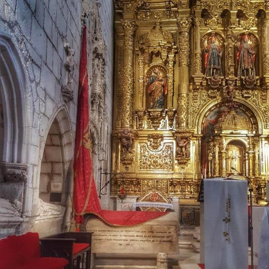 Sepulcro de Fernán González