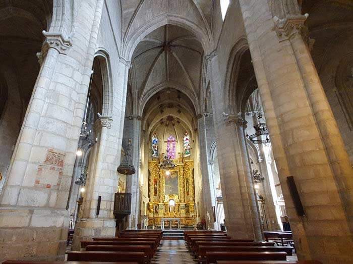 Interior iglesia de San Gil