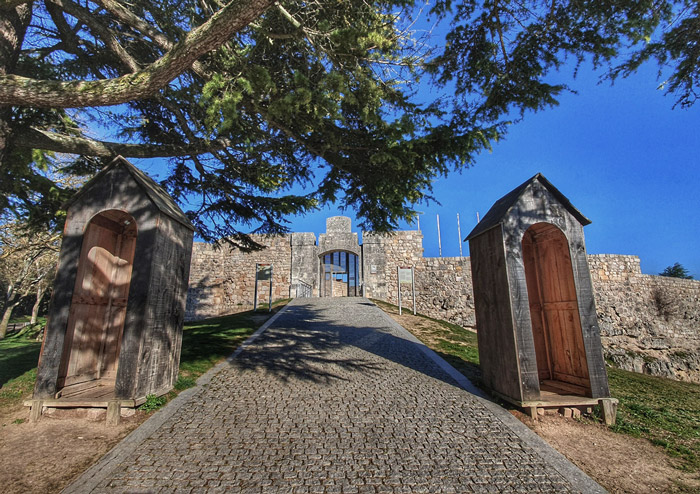 Entrada al Castillo de Burgos