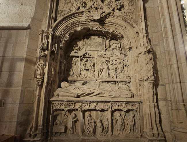 Sepulcro Fuentepelayo. Catedral de Burgos