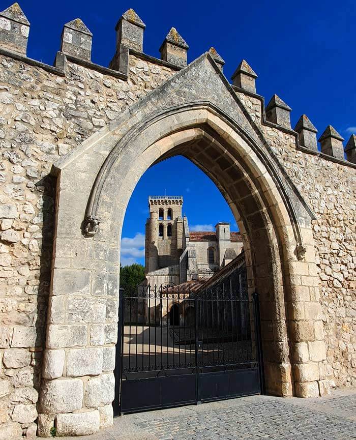 Comp&aacute;s de afuera. Monasterio de las Huelgas