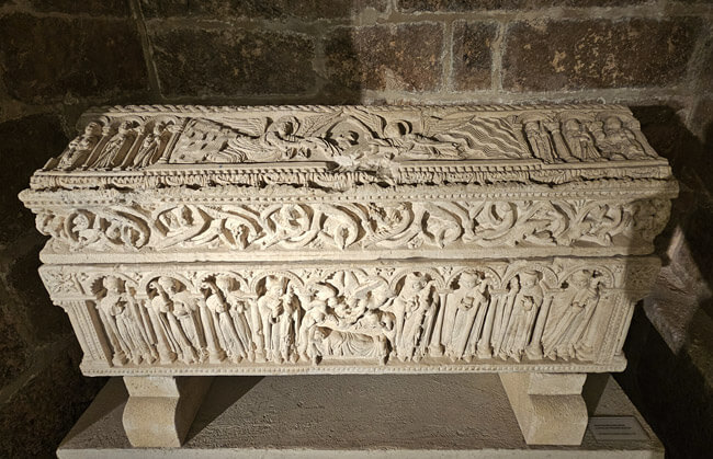 Spulcro rom&aacute;nico de Sancho. Catedral de Burgos