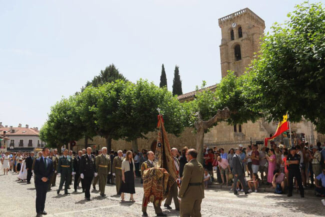 Procesión Curpillos en Burgos. Pendón Navas de Tolosa