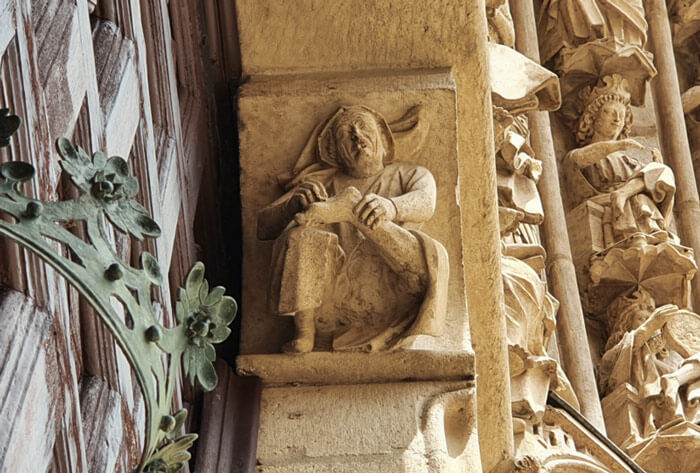 Espinario. Puerta del Sarmental. Catedral Burgos