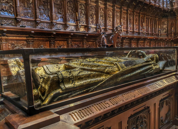 Sepulcro Obispo Mauricio de Burgos