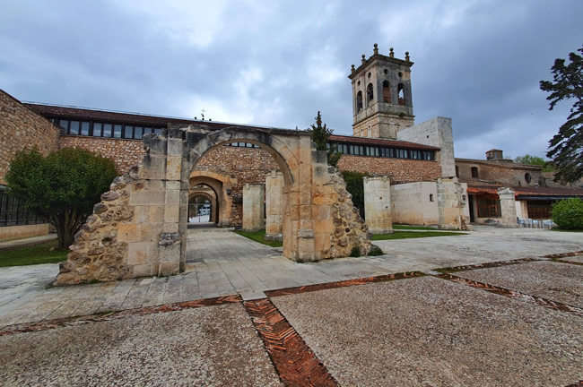Antiguas enfermer&iacute;as del Hospital del Rey